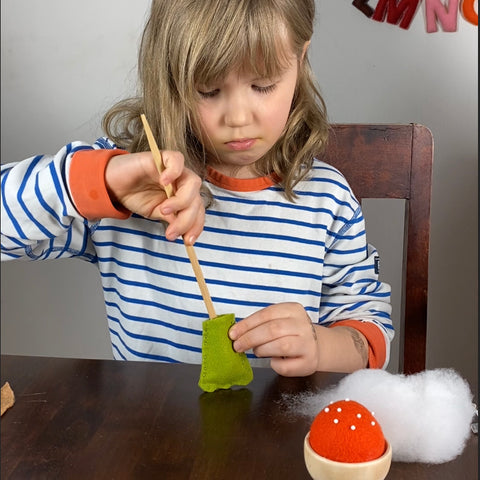 BUNNY and CARROT felt sewing kit for kids MimihaliNew